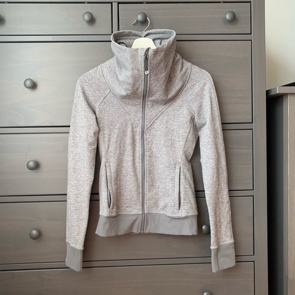 lululemon athletica Jackets & Blazers - Lululemon gray jacket sz 4 (c105)